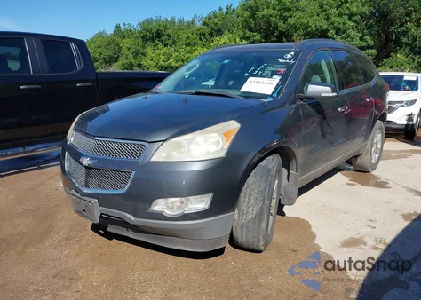 2010 Chevrolet Traverse Lt z USA, uszkodzony, nr VIN 1GNLVFED2AJ257063